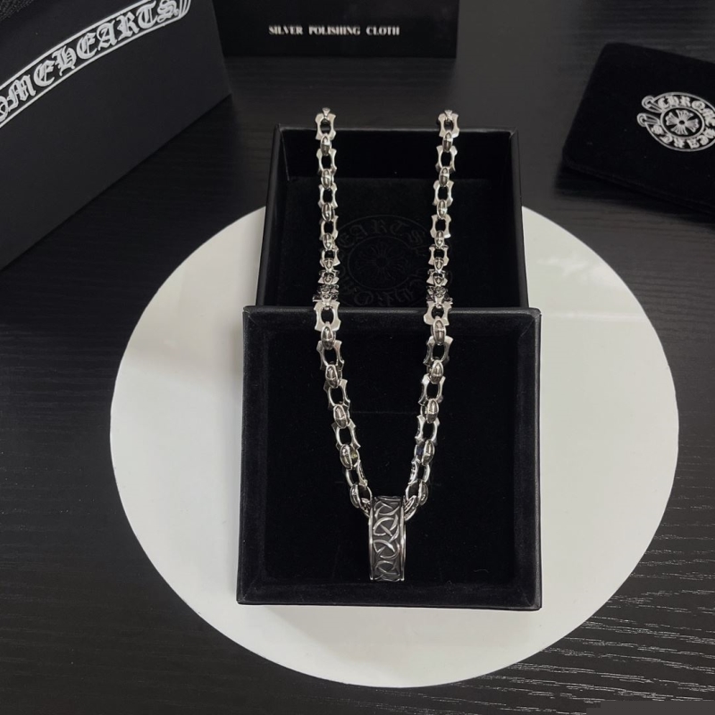 Ch**me He**ts necklaces